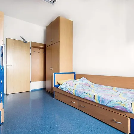 Hostel Dizzy Daisy Riviera Warsaw