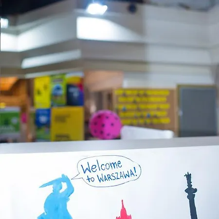 Hostel Dizzy Daisy Riviera Warschau