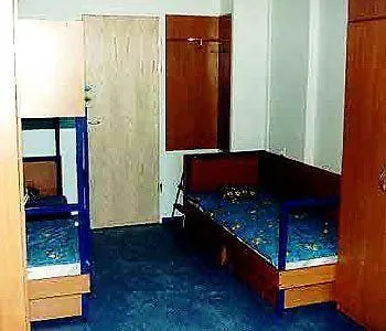 Dizzy Daisy Riviera Хостел Варшава